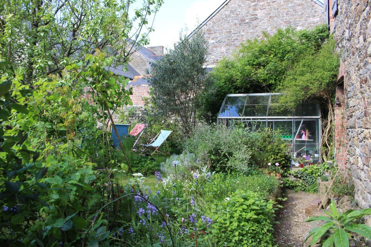 Bed and Breakfast Les Mouettes Saint-Suliac Esterno foto
